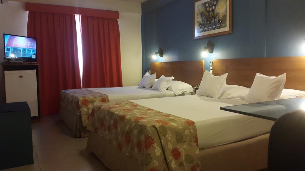 Hotel Amalfi Ασουνσιόν Εξωτερικό φωτογραφία